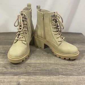 Combat Moto style Esprit Jayla Boot in buff beige size 7